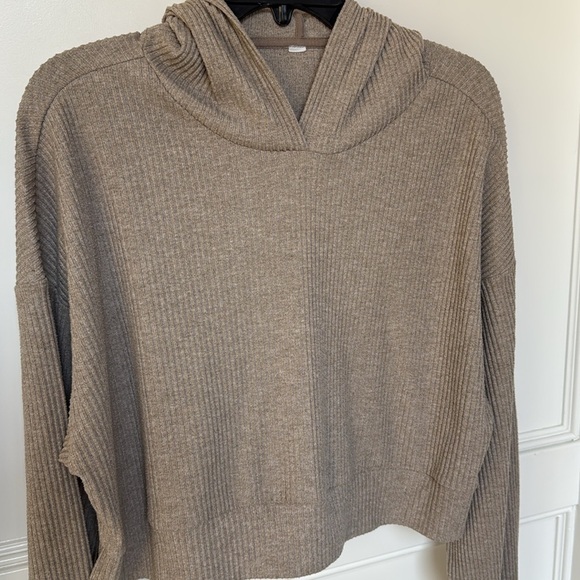 ALO Muse Hoodie Cropped Soft Ribbed Relaxed Tan Gravel Heather Small Medium - Picture 5 of 7
